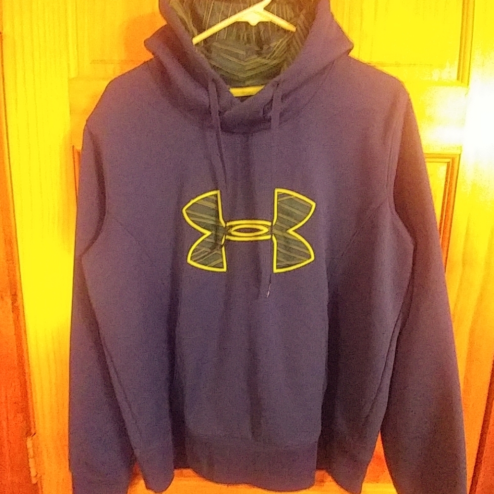UA sweatshirt